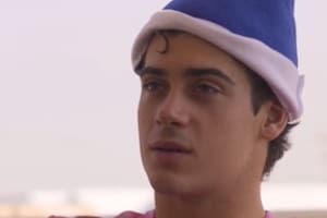 El argentino se divirtió con el regalo que le dio un compañero de la Fórmula 1 (Captura: @f1)