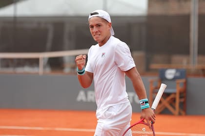 El argentino Sebastián Báez, de 20 años, definirá el Challenger de Buenos Aires este domingo contra el brasileño Thiago Monteiro.