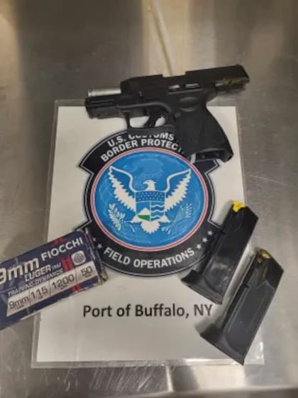 El arma fue incautada por la CBP