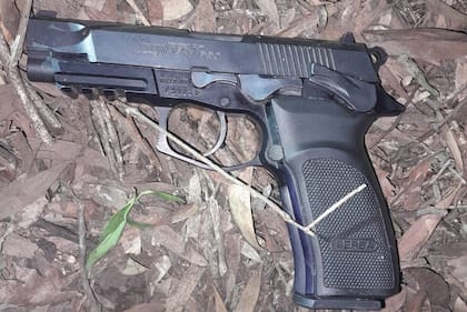 El arma secuestrada en poder del sospechoso