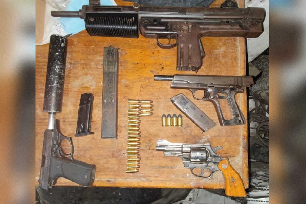 El armamento secuestrado a la banda de villa Cildáñez, en Parque Avellaneda