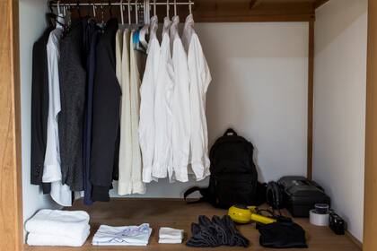 El armario y la ropa de Katsuya Toyoda