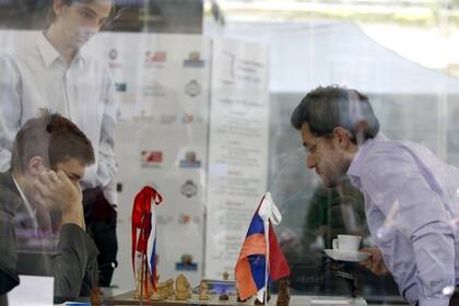 El armenio Levon Aronian disputando la final de Maestros en Bilbao