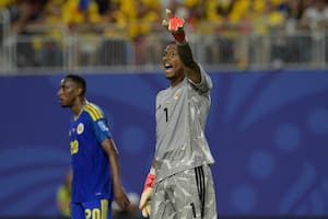 El arquero de Curazao rompió un récord durante el empate con Ecuador