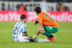 Racing, tras la visita de la barra: perdió goles increíbles, cayó con Banfield e insultaron a los dirigentes