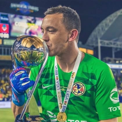 El arquero tuvo un rendimiento destacado en América, donde consiguió tres títulos.
