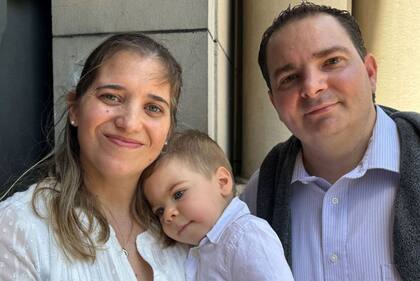 El arquitecto vive en Miami junto a su esposa y su hijo.