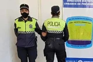 Condenan a una agente por robarles el celular a dos adolescentes que estaban sentados en una plaza