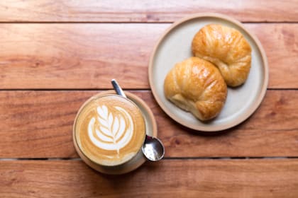 El arte latte es uno de los distintivos de este reducto.