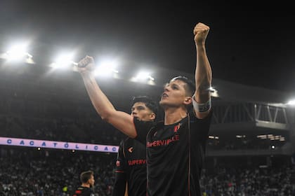 El artillero del León: dos goles del capitán Guido Carrillo sellaron el triunfo de Estudiantes sobre Universidad Católica