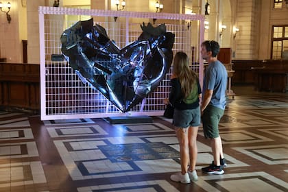 El artista Alejandro Marmo presenta "Corazón iluminado" en el Centro Cultural Kirchner