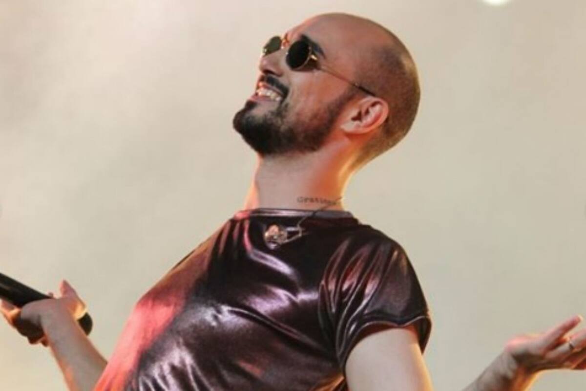 El artista brindó un show en comunión con su público en el Estado Único, donde hizo un recorrido por las composiciones de su último trabajo, La familia festeja fuerte