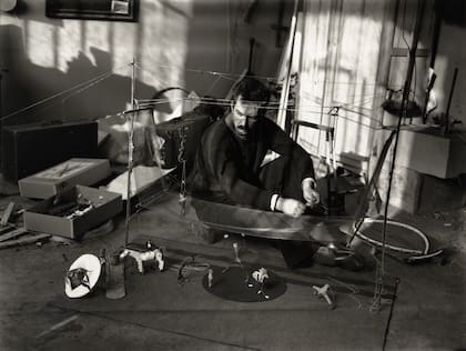 El artista con Cirque Calder, en 1929
