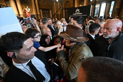 El artista estadounidense Johnny Depp causó furor en su visita a La Plata