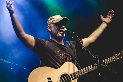 El artista señaló que la cancelación fue un acto de censura, y va a tocar en otro lugar de la misma ciudad