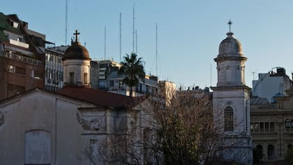 El Arzobispado solicitó al gobierno porteño la reparación de los daños presuntamente generados por las obras sobre la calle Viamonte