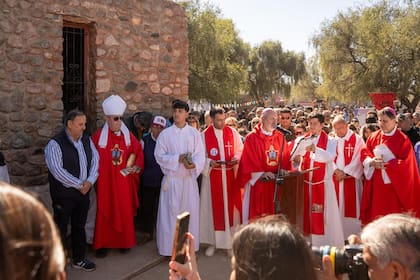 El arzobispo de Mendoza y presidente de la Conferencia Episcopal Argentina, monseñor Marcelo Daniel Colombo, presidió la celebración eucarística en Punta de los Llanos