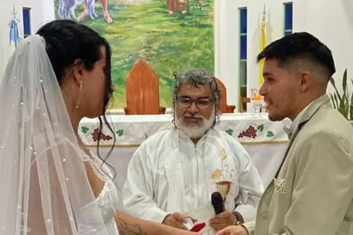 El arzobispo José Adolfo Larregaín, anunció que declarará nulo el matrimonio por incumplir los requisitos canónicos esenciales para la validez del sacramento