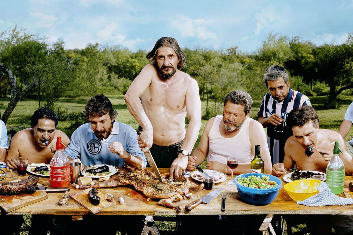 El asado entre amigos, retratado por Marcos López