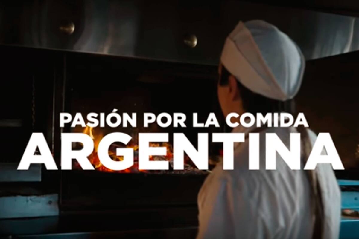 El asado, un ritual tan apasionado como el fútbol, es una de las primeras comidas que quieren probar los turistas para experimentar el sabor local.