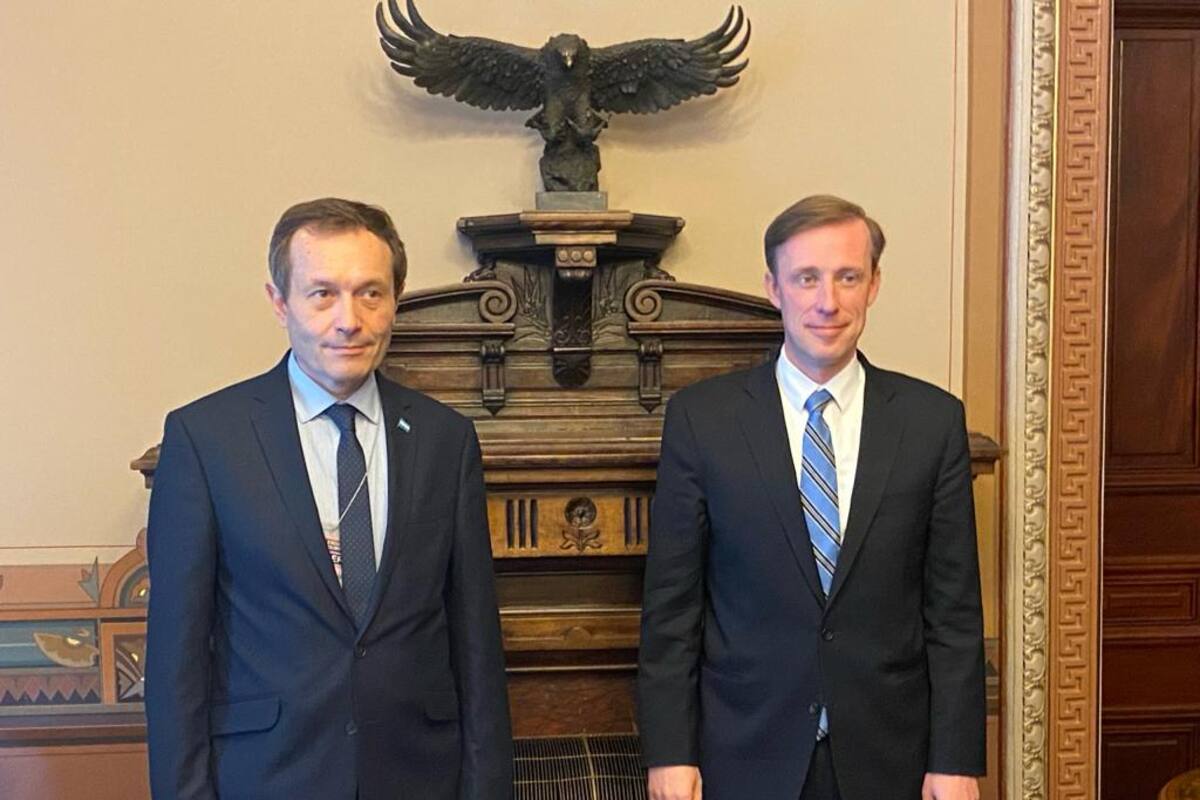 El asesor de Seguridad Nacional de la Casa Blanca, Jake Sullivan, y el secretario de Asuntos Estratégicos, Gustavo Béliz