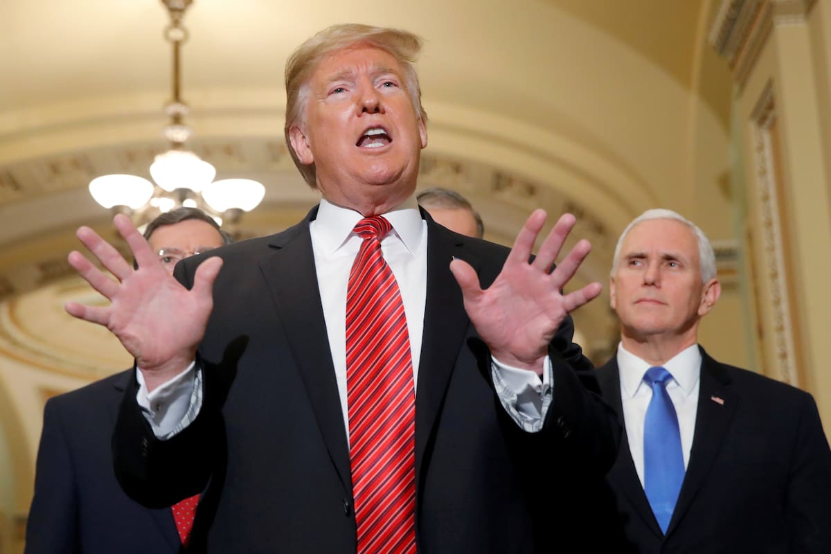El asesor de seguridad nacional de presidente Donald Trump anunció Estados Unidos movilizará y transportará ayuda humanitaria a Venezuela.