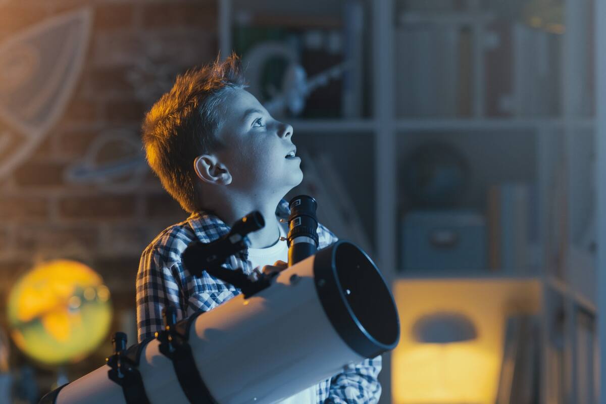 El asombro no es algo que hacemos, es algo que nos pasa; solo hay que crear las condiciones para que no deje de pasarnos