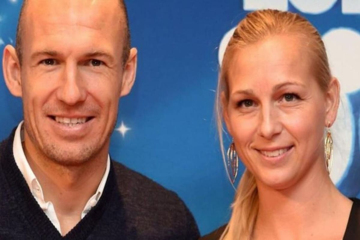 El astro holandés Arjen Robben y su esposa, Bernadien Eillert, en una cuarentena obligada