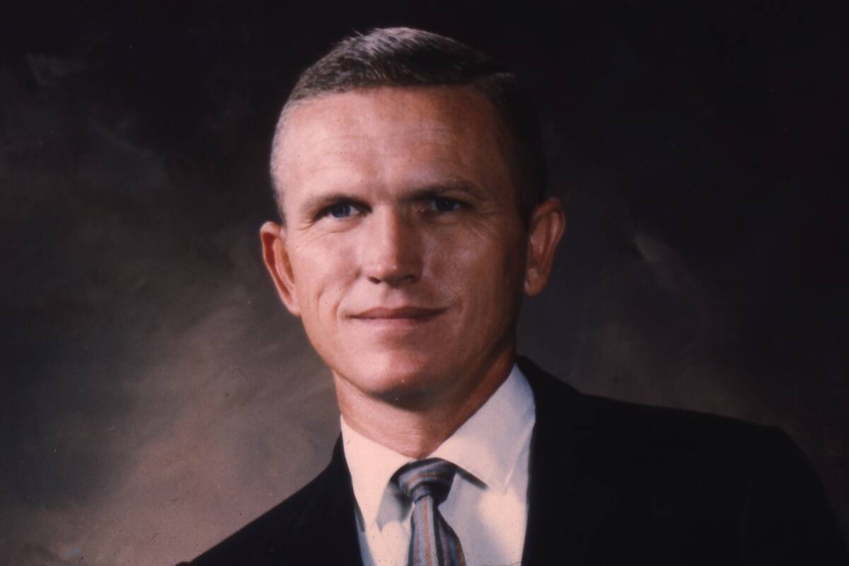 El astronauta Frank Borman en una imagen de archivo de 1960, ochos años antes de su incursión a la Luna