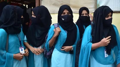 El asunto de si las niñas musulmanas tienen derecho a usar el hiyab en clase, está ahora en los tribunales