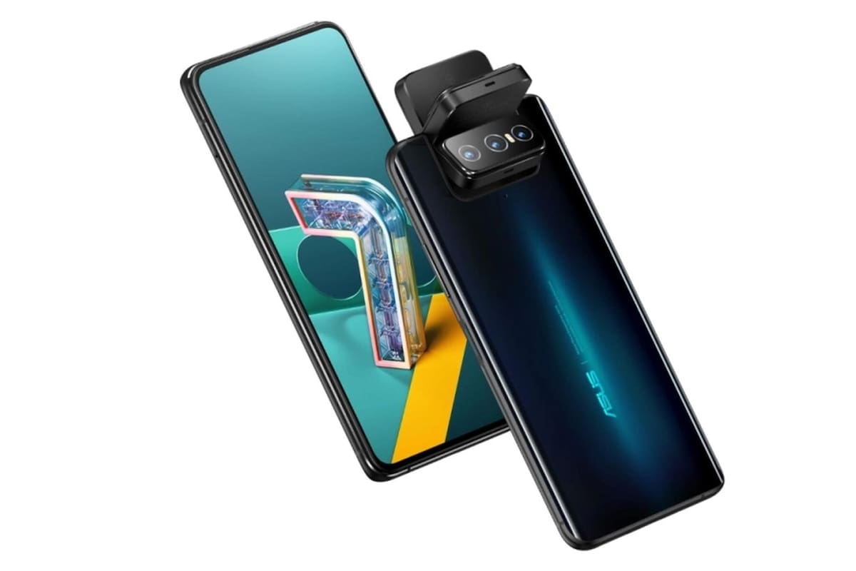 El Asus Zenfone 7 tiene un bloque de tres cámaras que rota, para usarse como cámara trasera o delantera (queda elevado por encima de la pantalla)