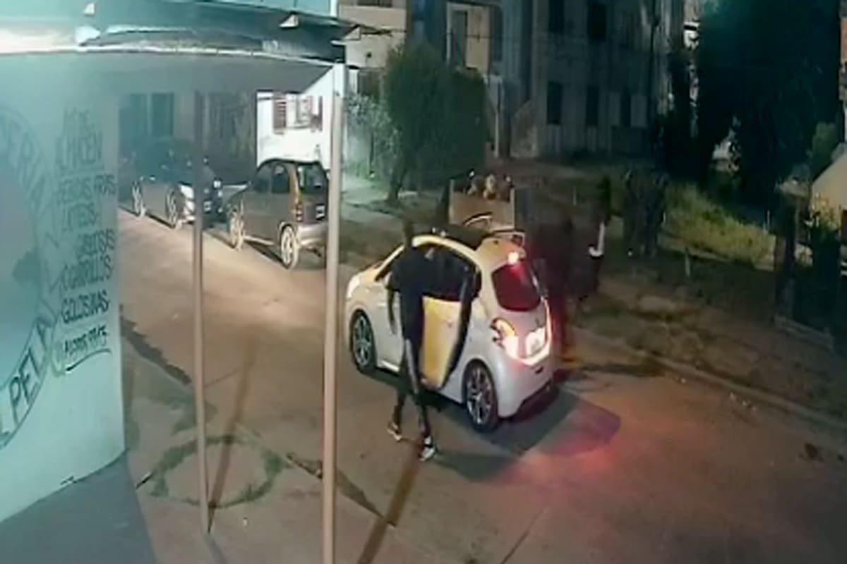 El ataque a tiros fue registrado por una cámara de seguridad