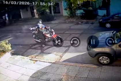 El ataque del sicario quedó grabado por una cámara de seguridad