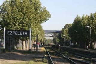 Una adolescente dio a luz con ayuda de ChatGPT y luego su novio abandonó a la bebé en una estación de tren