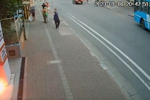 El ataque incendiario en la sede rosarina del sindicato de Empleados de Comercio y la Unión de Recolectores de Granos