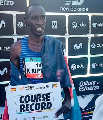 El atleta, de 23 años, ya se había hecho de un récord mundial