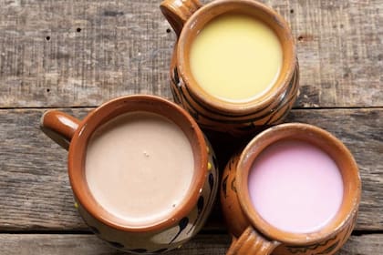 El atole es una de las bebidas calientes más populares y queridas en México (Crédito: mex-best.mx)