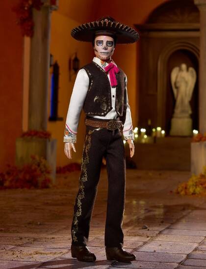 El atuendo de Ken es parecido a la ropa que visten los charros, quienes son jinetes en México (Instagram/@barbie)