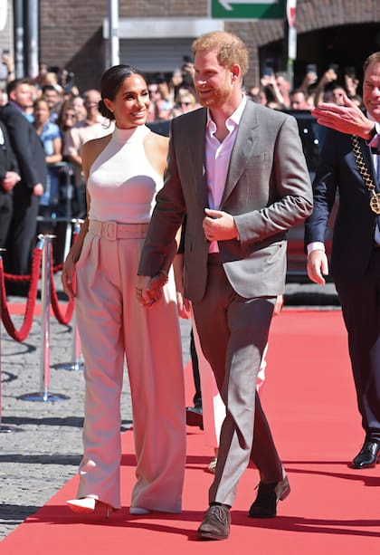 El atuendo de Meghan Markle fue muy criticado (Photo by Karwai Tang/WireImage)