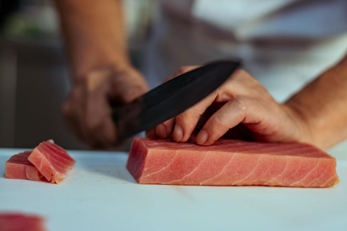 El atún es mucho mejor que el salmón para bajar de peso por sus componentes vitamínicos y minerales