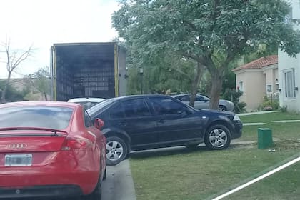 El Audi rojo pertenecería al youtuber Yao Cabrera