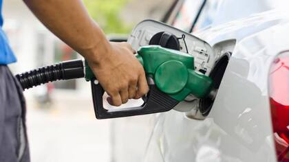 El aumento de la nafta impactó en la inflación de noviembre.