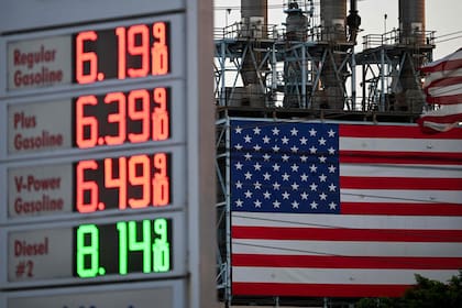 El aumento de los precios de los combustibles en Estados Unidos es uno de los ejes de la campaña para las elecciones de medio término del 3 de noviembre.