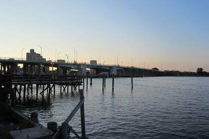 El aumento del 87% será aplicado únicamente durante el año fiscal 2025-2026, según el anuncio de la junta municipal de Atlantic Beach