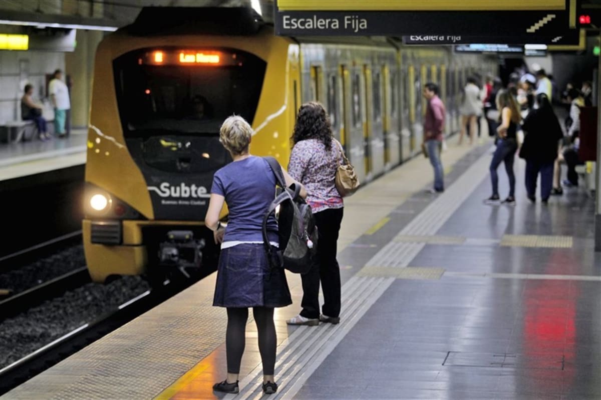 El aumento del subte podría posponerse