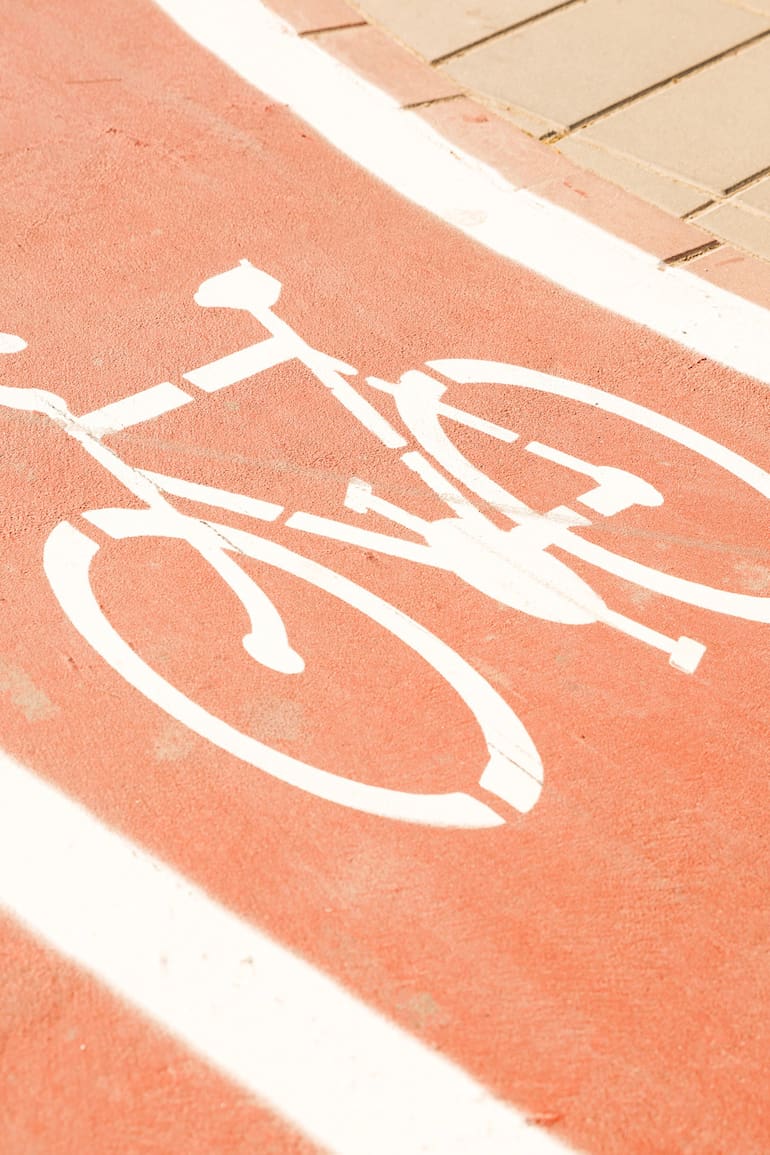 El aumento en el tráfico de bicis animando a las ciudades a ampliar las ciclovías.