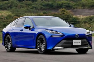 El auto a hidrógeno de Toyota es uno de los pocos que se fabrican en serie