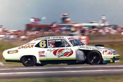 El auto de Carlos Garrido en una competencia de TC