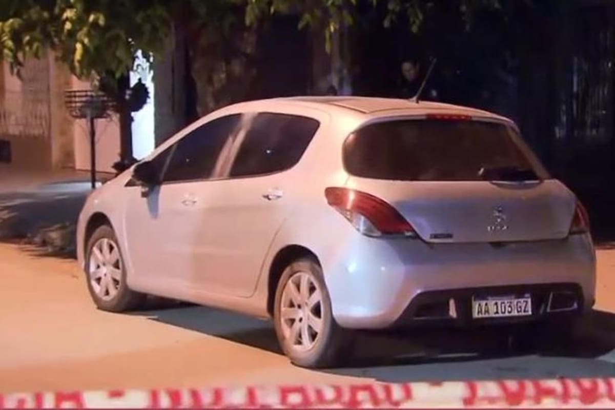 El auto donde fue encontrada la beba
