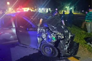 Chocaron un auto y una camioneta en La Plata: murió una niña de 10 años